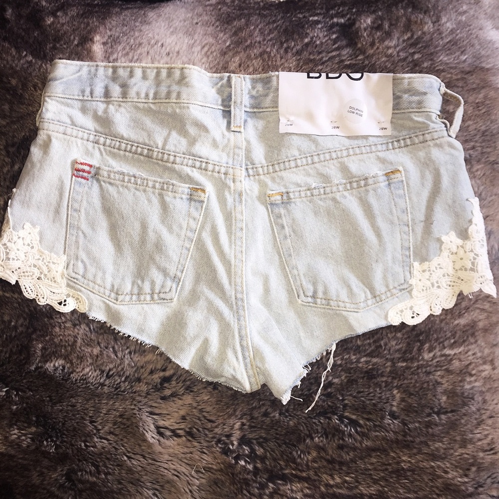 BDG dolphin hem lace shorts - Picture 6 of 7